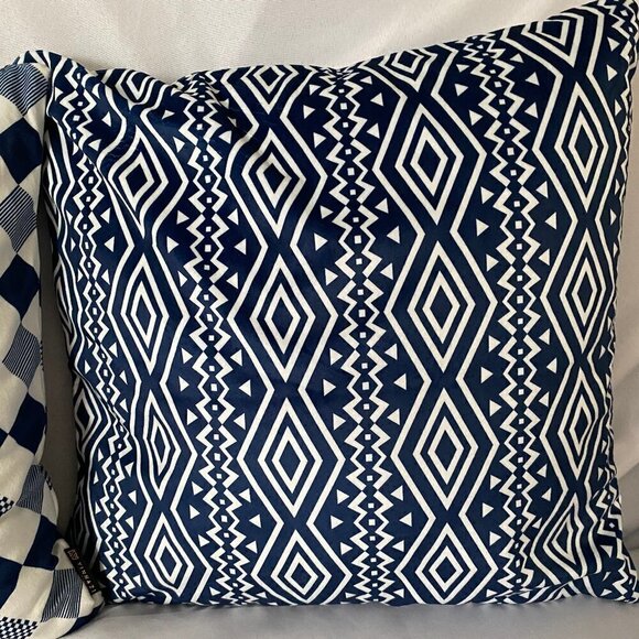 2 Piece Harlequin & Graphic Design Navy Blue & White Accent Pillow Case Set - Picture 4 of 6